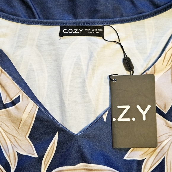 Casual Leaf Print V-neck Top Women Size 6 - Picture 6 of 6